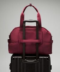 City Adventurer Duffle Bag 29L | lululemon KSA City Adventurer Duffle Bag 29L | lululemon KSA