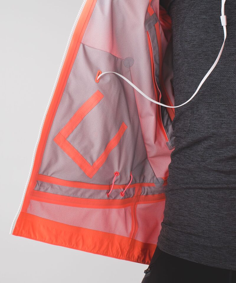 Ain't No Rain Jacket | lululemon UAE Ain't No Rain Jacket | lululemon UAE